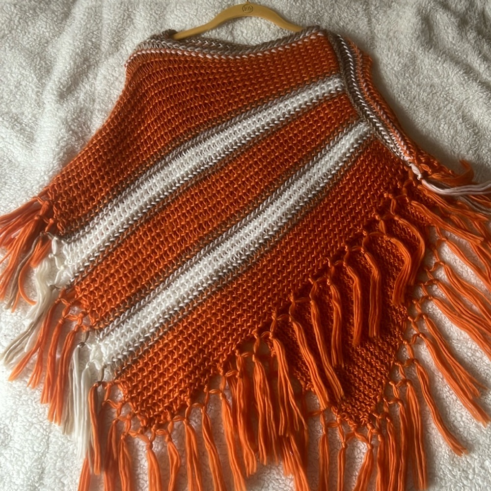Crochet Stitch Poncho with Twisted Fringe Pattern. Orange. Size Medium.